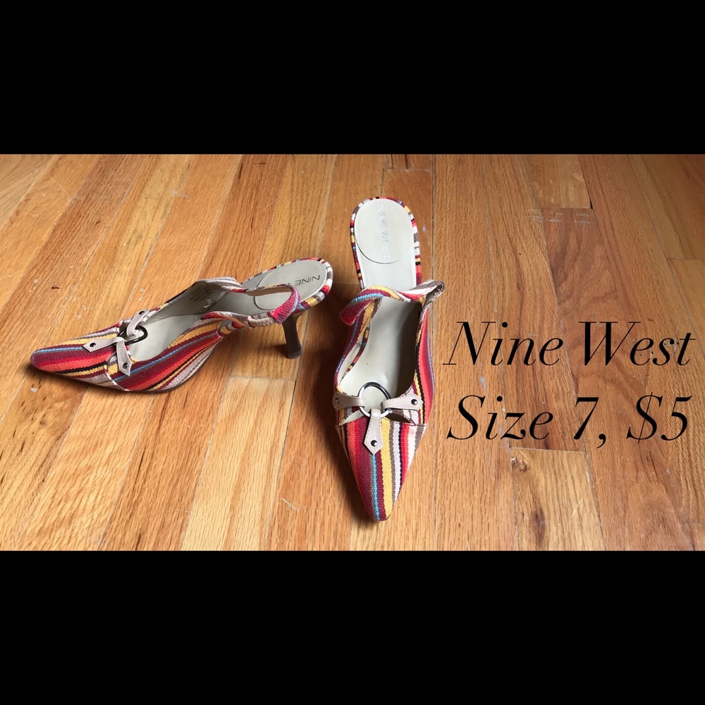 Nine West size 7 kitten heels multi